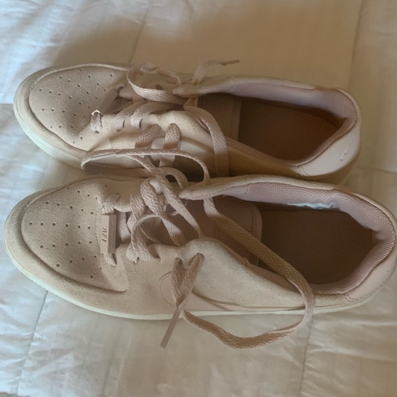 Nike Air Force Ones - Picture 2 of 5